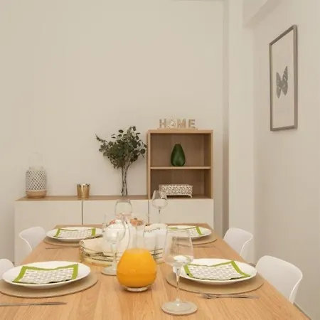 빌라 Inviting 3-bed In Playa Blanca With Great Se