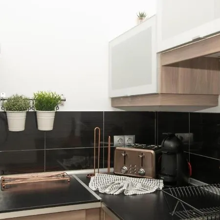 Villa Inviting 3-bed In Playa Blanca With Great Se Yaiza (Lanzarote)