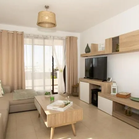 Inviting 3-bed In Playa Blanca With Great Se Villa Yaiza (Lanzarote)